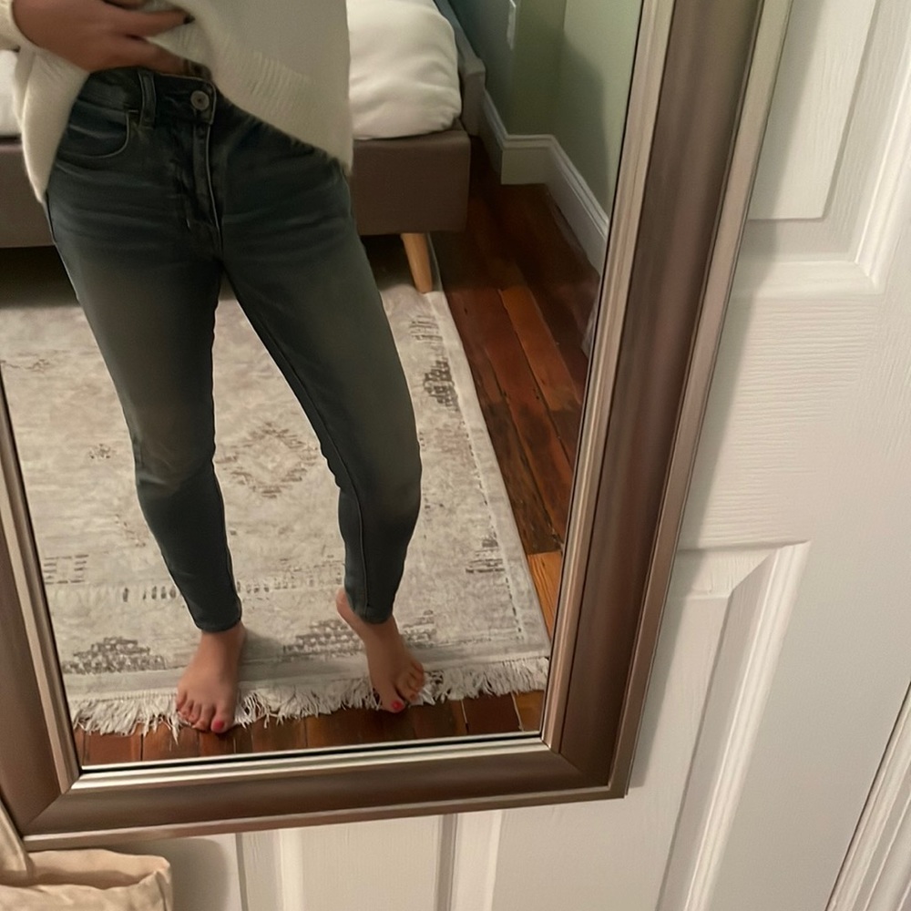 American eagle size 4 (short) vintage denim !